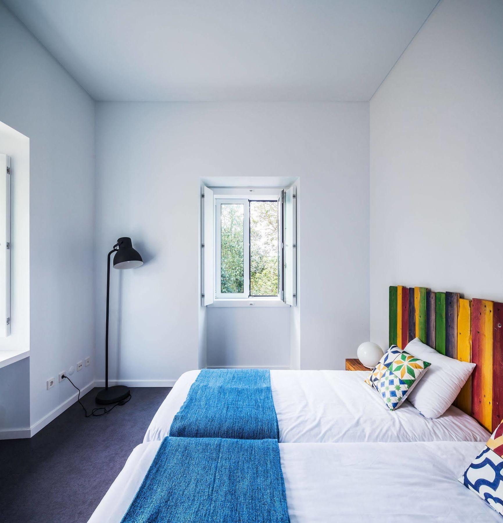 Moon Hill By Joivy Hostel Sintra Exterior photo