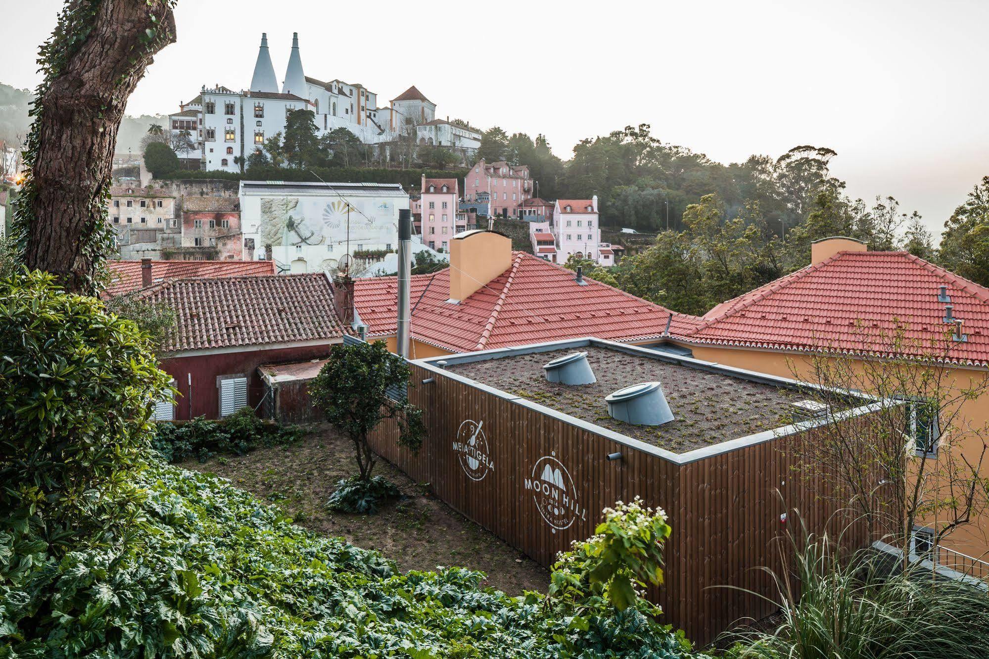 Moon Hill By Joivy Hostel Sintra Exterior photo